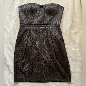 Sexy silver leopard print sweetheart dress